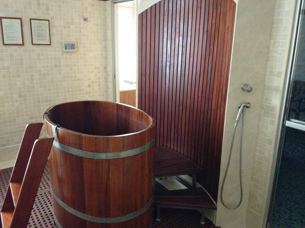 strefa saun w Rialto Warsaw - Test warszawskich hoteli: ranking hoteli 5-gwiazdkowych