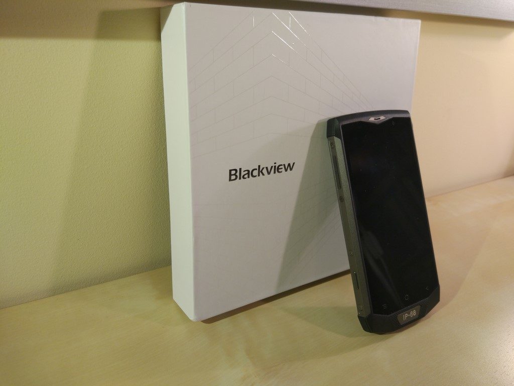 telefon przód - recenzja Blackview BV8000 Pro