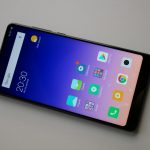 Xiaomi Mi Mix 2s - recenzja - włączony telefon