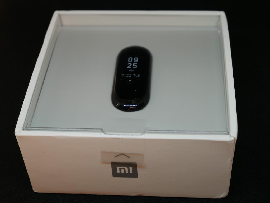 Recenzja opaski sportowej Xiaomi Mi Band 3 - pudełko