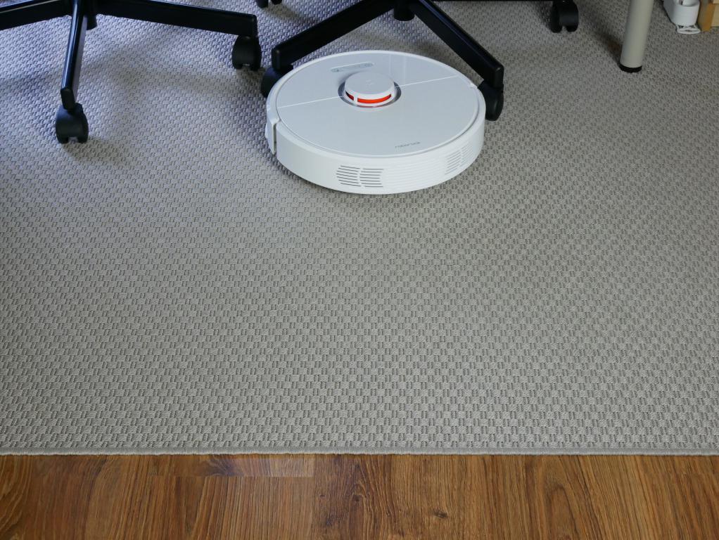Roborock S6 - recenzja robota odkurzającego najnowszej generacji - odkurzanie dywanów