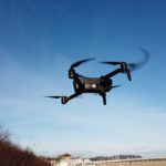 Hubsan Zino PRO - recenzja drona z kamerą 4K i zasięgiem aż 4 km - w locie z bliska