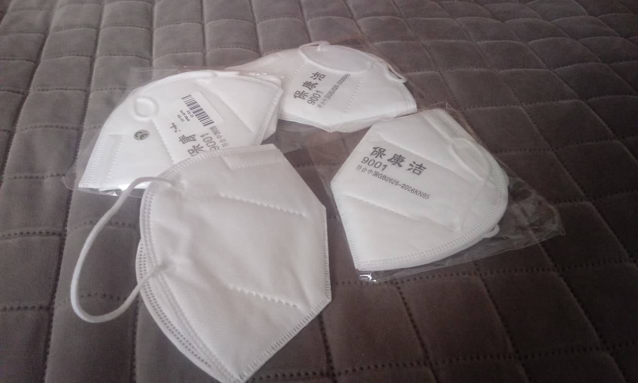 Maseczki ochronne KN95 z Gearbest - zapakowane