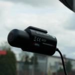 Xblitz S4 - recenzja mini kamery samochodowej - kamera po zamontowaniu