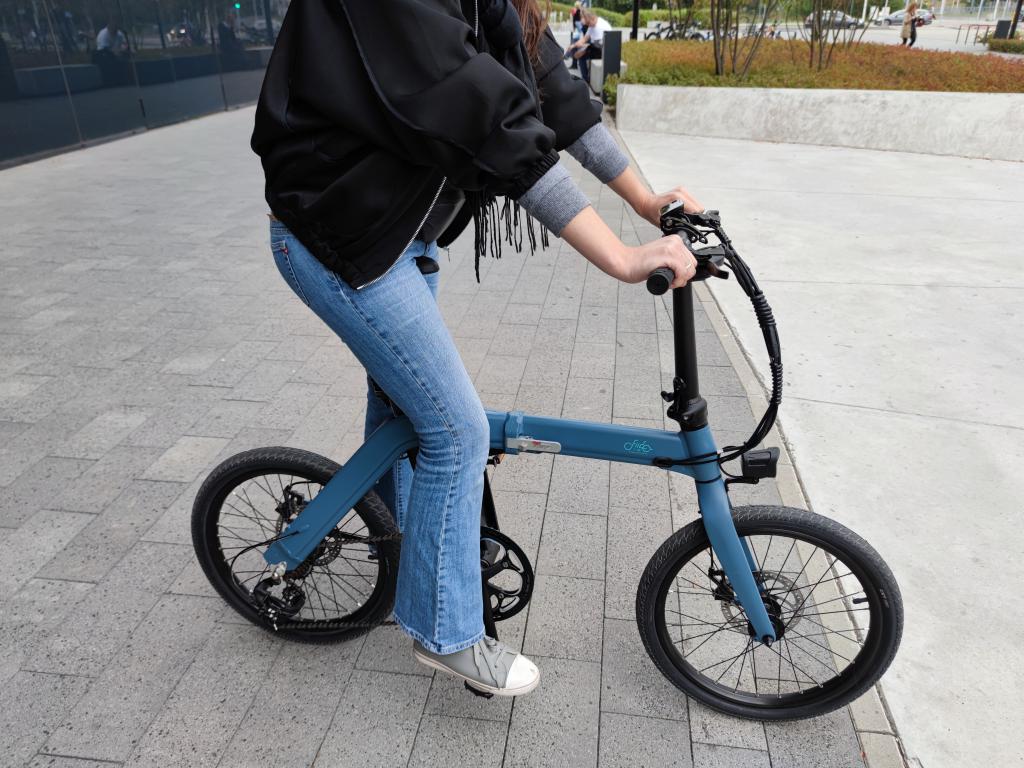 Fiido D11 - recenzja roweru elektrycznego o ogromnym zasięgu - rower elektryczny dla dziewczyny