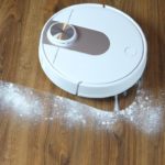 odkurzanie mąki robotem odkurzającym Viomi SE