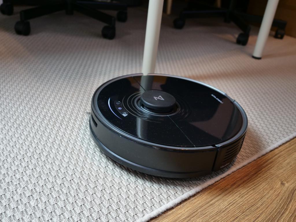 Roborock S7 - recenzja robota sprzątającego z sonicznym mopem - jazda na dywanie
