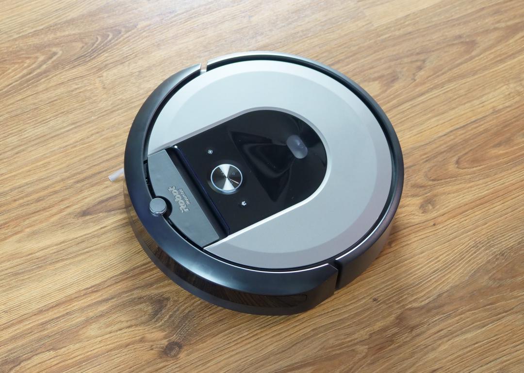 recenzja iRobot Roomba i7 - robot odkurzający