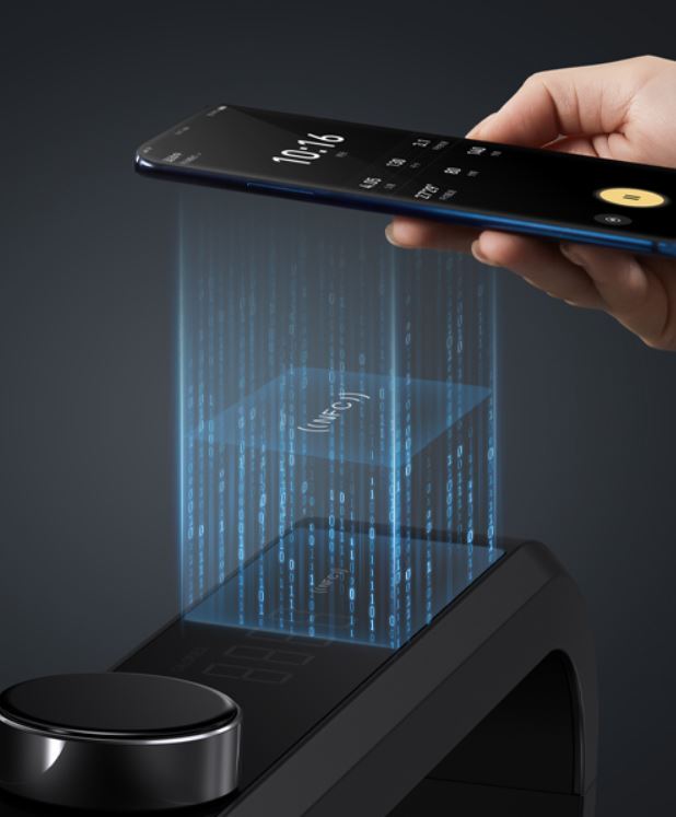 Walking Pad X21 - premiera domowej bieżni - łączność NFC z telefonem