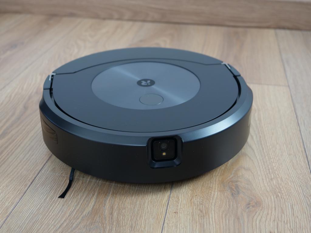 iRobot Roomba Combo j7+ - recenzja topowego robota sprzątającego z funkcją mopowania - kamera